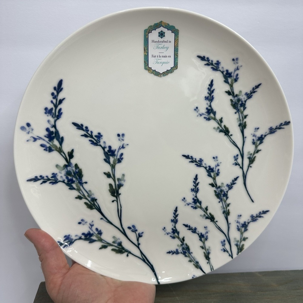 One (1) Intesa Home Porcelain Wildflower 10.5" DINNER Plate Blue Lilac NEW